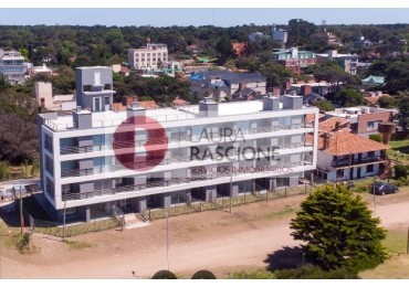 Departamento 3 Ambientes con vista lateral al mar.( unidad 19)