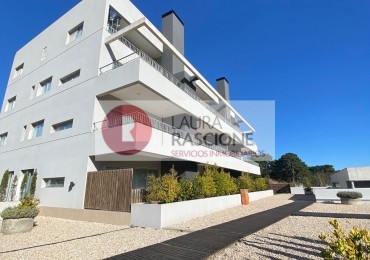 DEPARTAMENTO EN EDIFICIO NAYADES