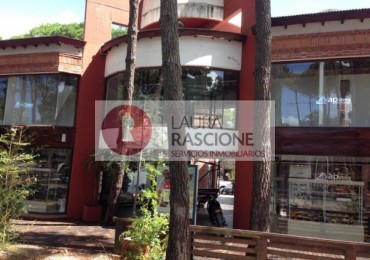 Locales en Galeria  - Carilo